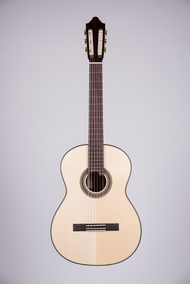 Duke Konzertgitarre Konzert F 4/4