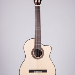 Duke Konzertgitarre Student F Cut/Tonabnehmer 4/4